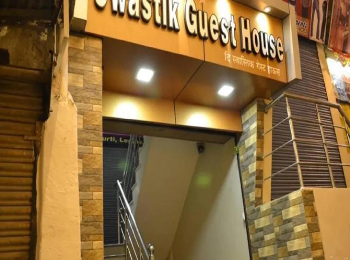 Swastik Guest House Варанаси Экстерьер фото